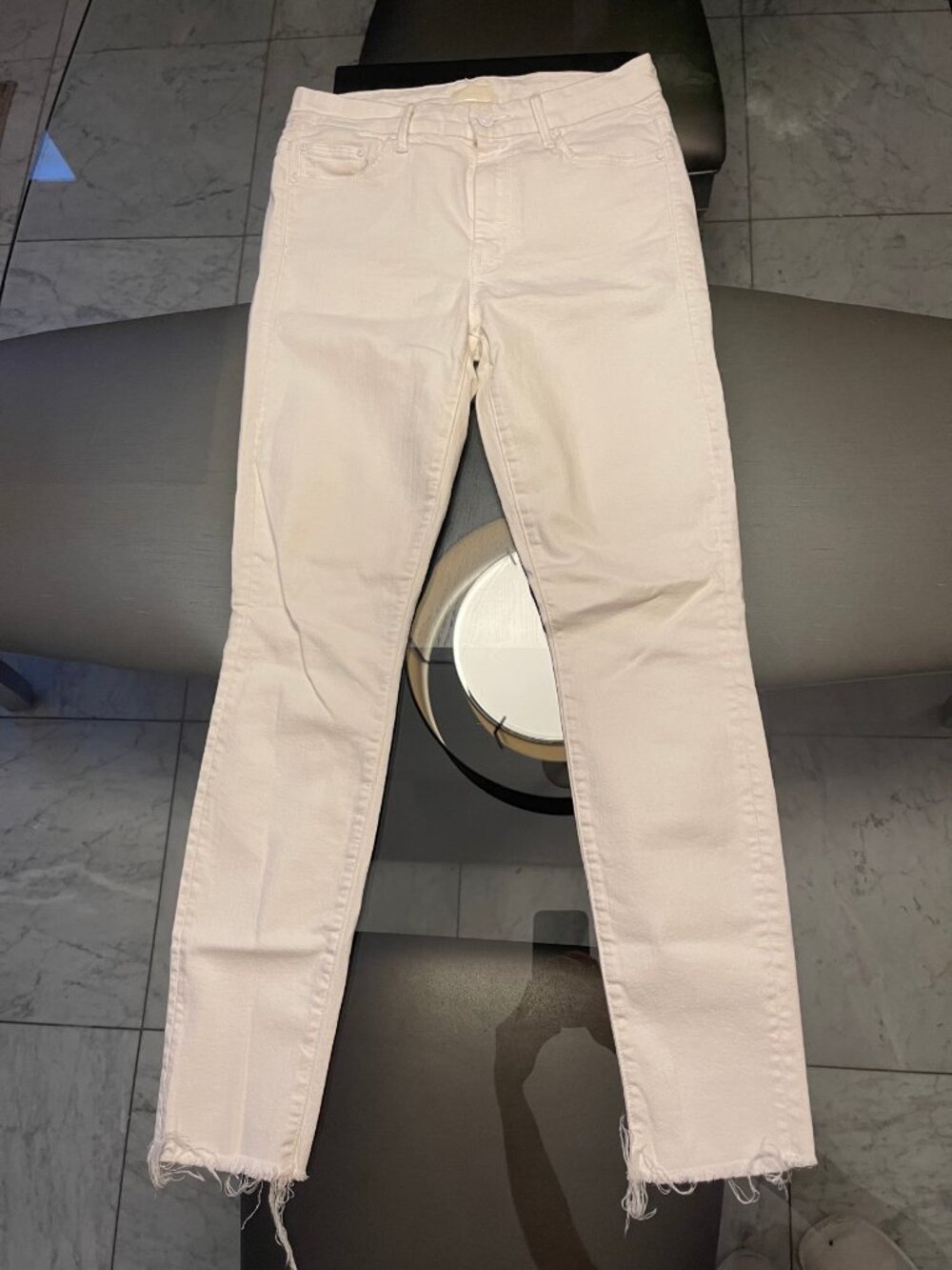 MOTHER High Waisted Looker Ankle Fray Jeans White Sz 27 $228 Retail